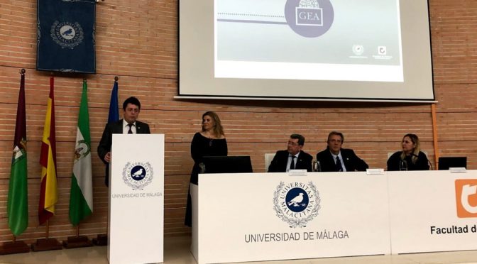 Eugenio de Quesada recibe la Distinción de Honor de la Universidad de Málaga